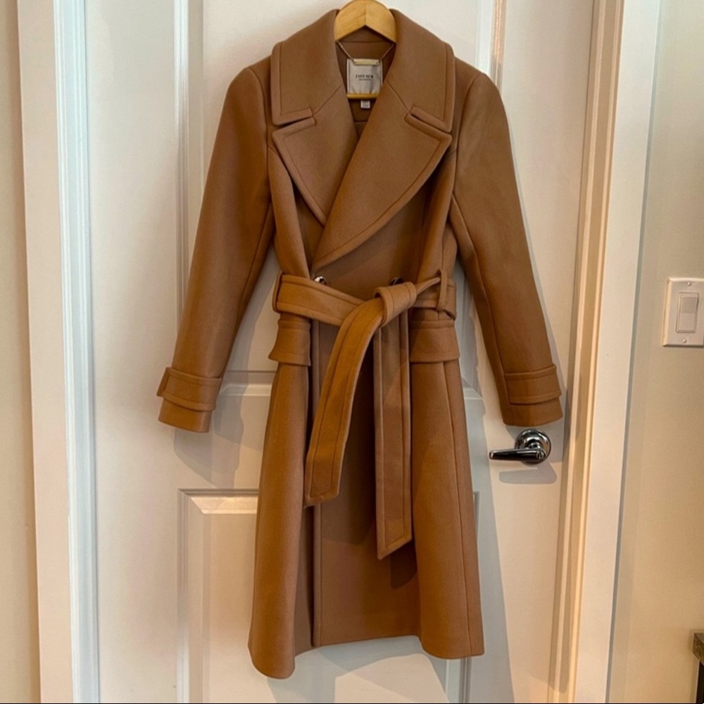 Long heavy duty coat in camel